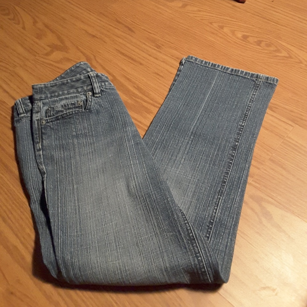 Ann Taylor LOFT  boot leg blue jean size 0